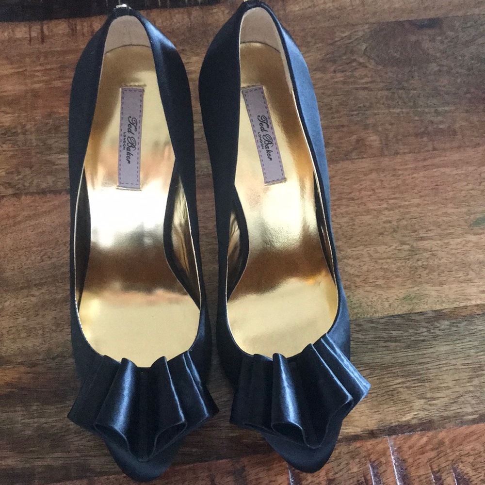 Ted Baker London Satin Black Heel